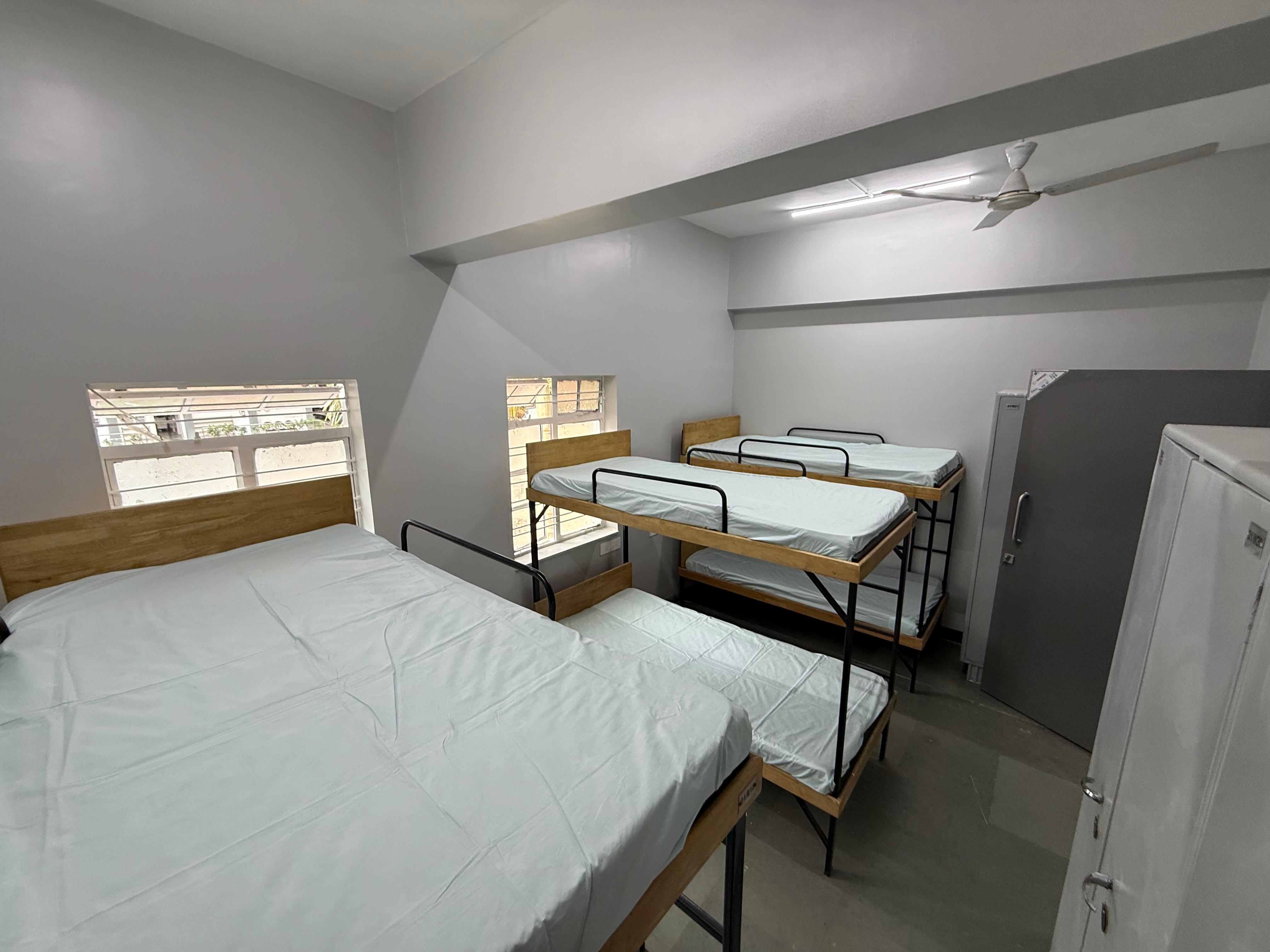 6-Seater Partitioned Dormitory Non-AC at Firodia Hostel
